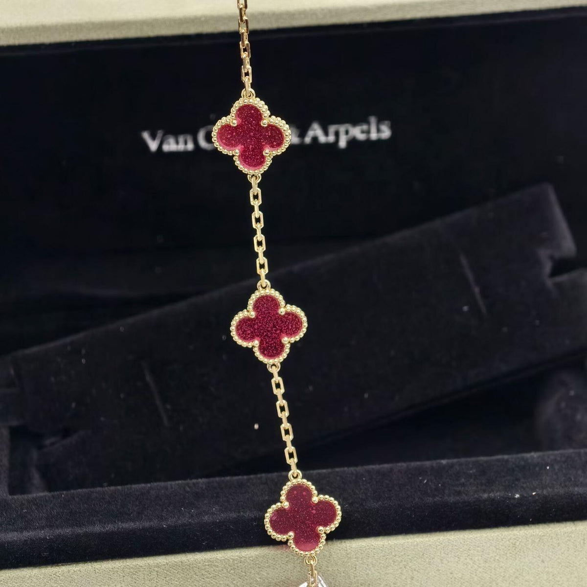 [Aura Jewels]NEW CLOVER 5 MOTIFS PINK ENAMEL BRACELET