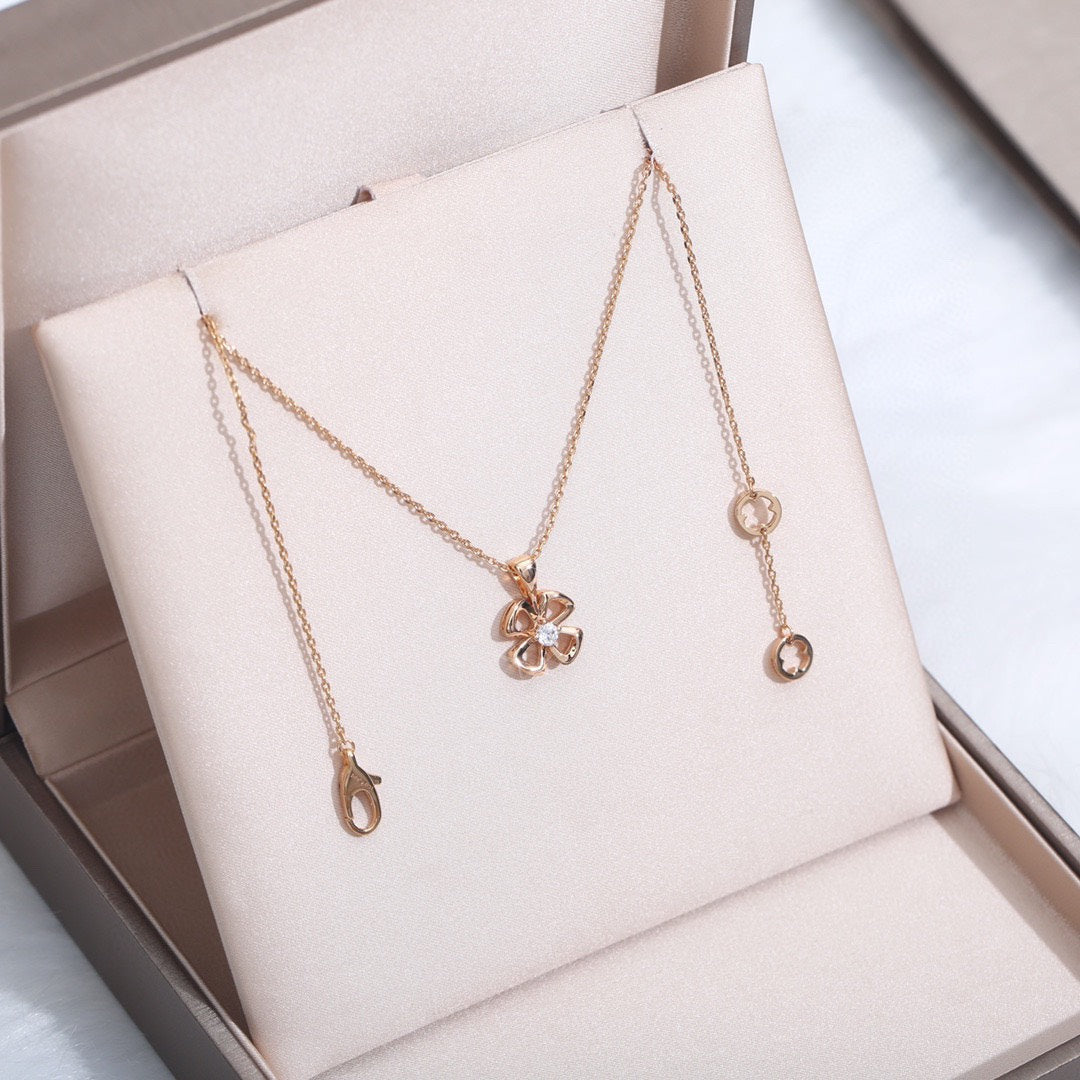 [Aura Jewels]FIOREVER NECKLACE DIAMOND CENTER