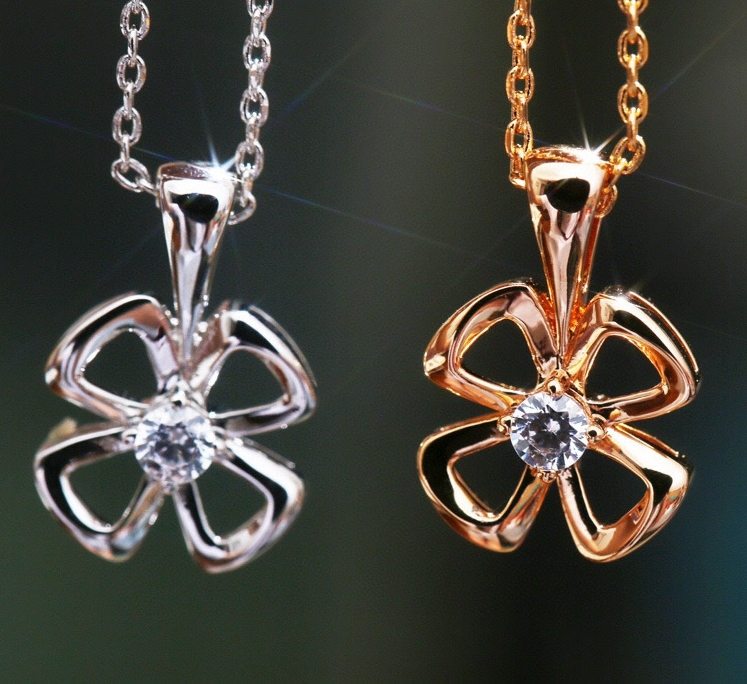 [Aura Jewels]FIOREVER NECKLACE DIAMOND CENTER