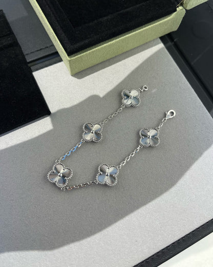 [Regal Jewels]CLOVER SILVER 5 MOTIFS BRACELET